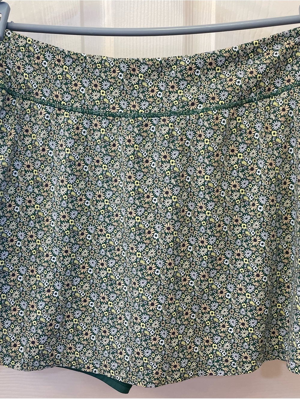 Patagonia Green Daisy Flower Skort